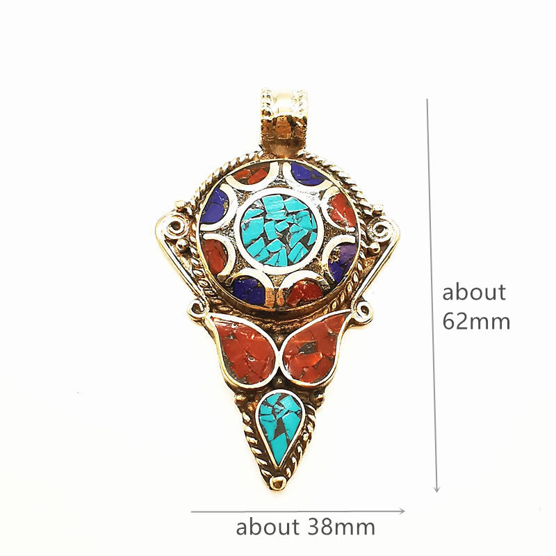 قلادة نحاسية كبيرة مصنوعة يدوي - مراجعة Ethnic Fashion Com وسعره